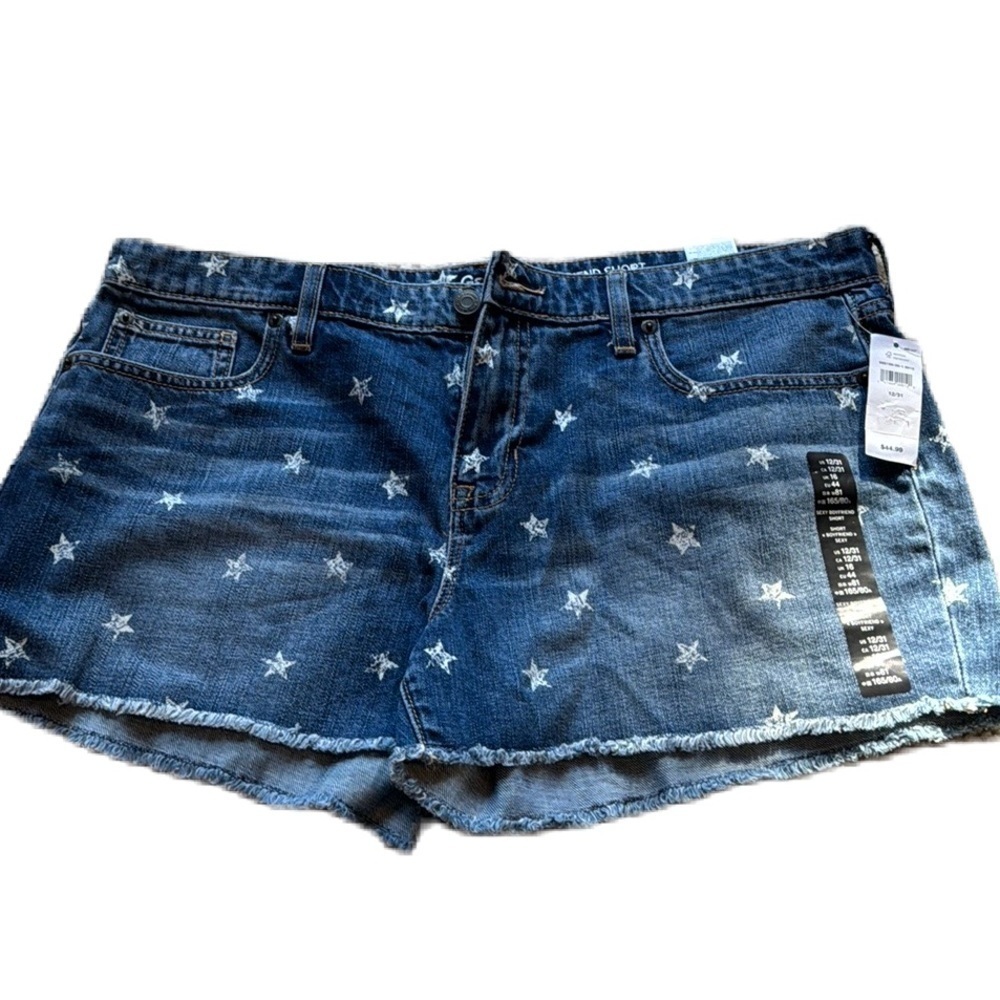 Gap sexy boyfriend shorts with star print size 12 NWT